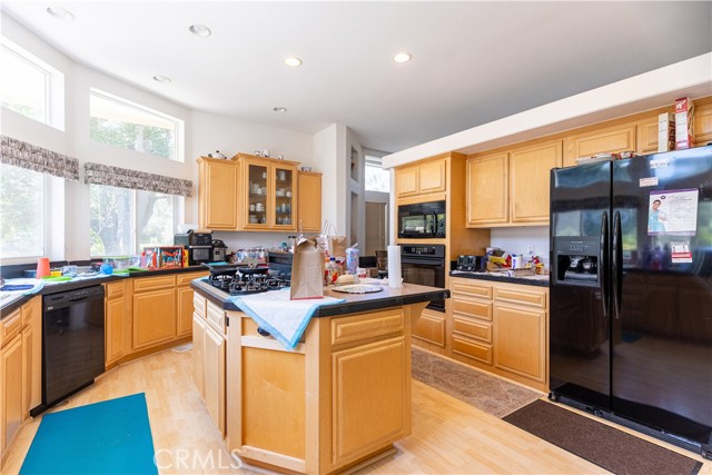 Detail Gallery Image 3 of 17 For 33220 Wilson St, Wildomar,  CA 92595 - 4 Beds | 3 Baths