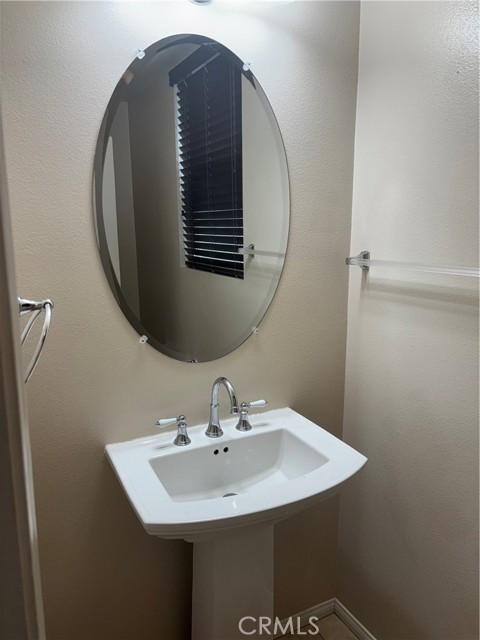Detail Gallery Image 7 of 22 For 425 Merced, Corona,  CA 92878 - 4 Beds | 3 Baths