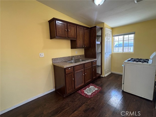 Detail Gallery Image 4 of 10 For 8876 Cypress Ave #1,  Riverside,  CA 92503 - 1 Beds | 1 Baths