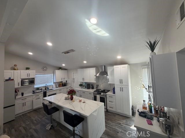 Detail Gallery Image 7 of 38 For 1056 Lullaby, Corona,  CA 92878 - 3 Beds | 2 Baths