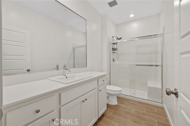 1754 N Aster Lake Road, Hanford CA: https://media.crmls.org/medias/c7e3947e-2278-485f-9147-ee48f4a8ca38.jpg