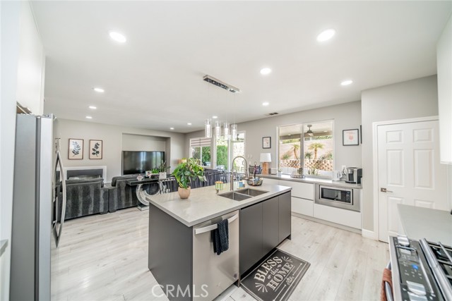 Detail Gallery Image 17 of 46 For 43118 Fiore, Indio,  CA 92203 - 5 Beds | 2/1 Baths