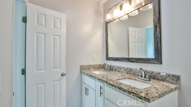 Detail Gallery Image 15 of 24 For 3750 W 113th St, Inglewood,  CA 90303 - 3 Beds | 2 Baths