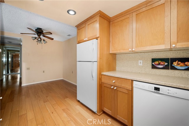 Detail Gallery Image 21 of 35 For 1980 Mckinney Way 13p,  Seal Beach,  CA 90740 - 2 Beds | 2 Baths