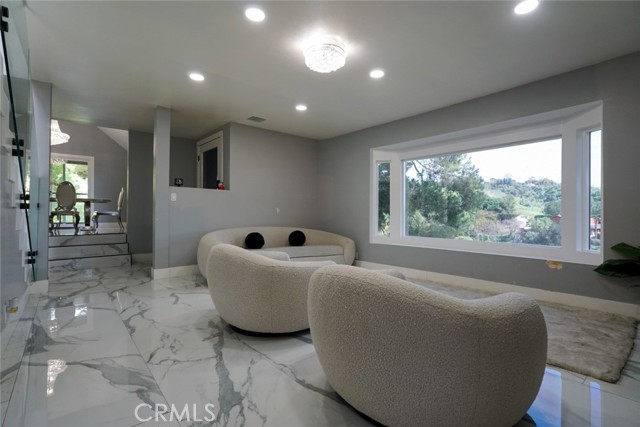 Detail Gallery Image 3 of 17 For 2364 Las Palomas, La Habra Heights,  CA 90631 - 4 Beds | 3/1 Baths