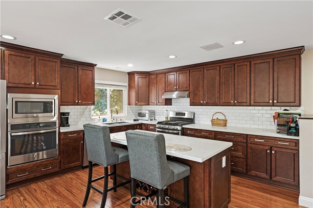 3751 Prestwick Drive, Los Angeles CA: https://media.crmls.org/medias/c7e46c60-6491-48c3-a379-06b2984ebf24.jpg