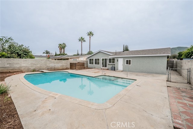 Detail Gallery Image 3 of 36 For 13163 Harlow, Corona,  CA 92879 - 3 Beds | 2 Baths