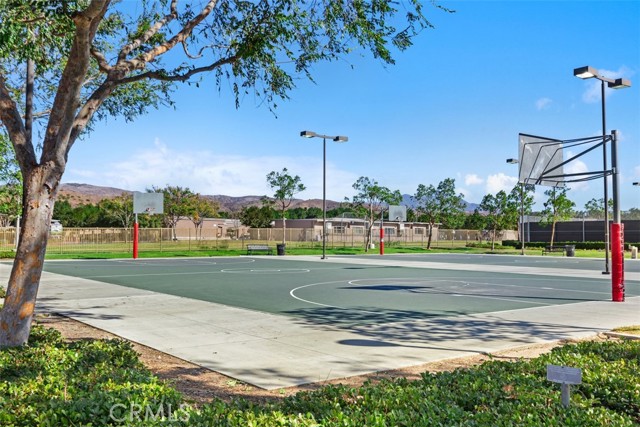 Detail Gallery Image 51 of 73 For 53 Westover, Irvine,  CA 92620 - 5 Beds | 4/1 Baths