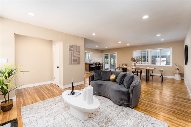 4503 N Glenvina Avenue, Covina CA: https://media.crmls.org/medias/c7e620ca-0ad8-4deb-88b8-ad73b6659190.jpg
