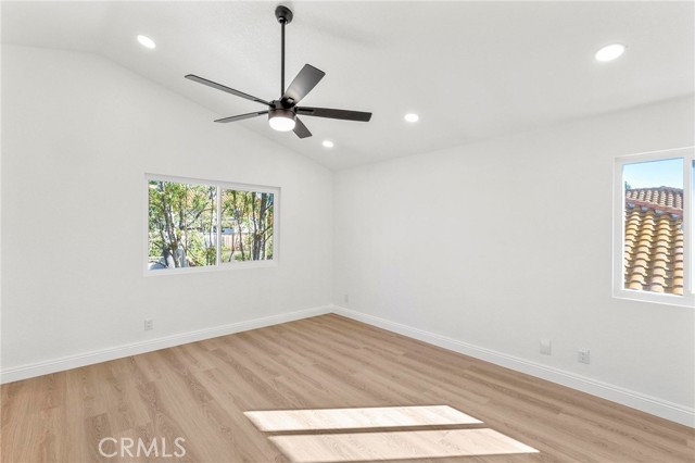 Image 30 of 51 For 40156 Starling Street