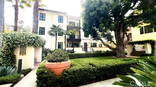 200 S Orange Grove Boulevard, Pasadena CA: https://media.crmls.org/medias/c7e6f471-0e02-4034-809e-1d2de4e1c2aa.jpg