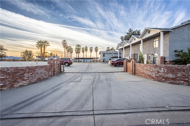 Detail Gallery Image 4 of 31 For 4023 O St, Bakersfield,  CA 93301 - – Beds | – Baths