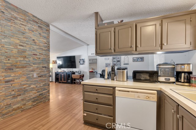 24425 Woolsey Canyon Road, West Hills CA: https://media.crmls.org/medias/c7e70de0-49b4-46dc-9f0f-578b15238fae.jpg