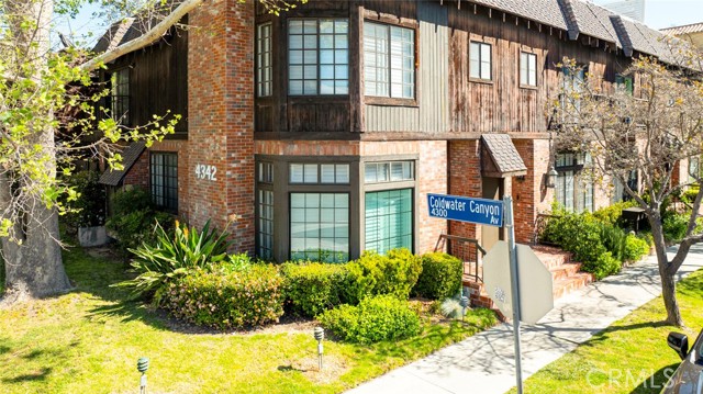 Detail Gallery Image 53 of 58 For 4342 Coldwater Canyon #3,  Studio City,  CA 91604 - 2 Beds | 3 Baths