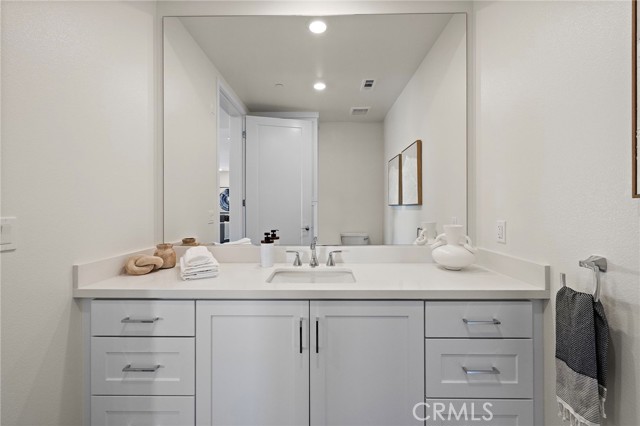 Detail Gallery Image 13 of 37 For 1500 Rivington, Irvine,  CA 92612 - 3 Beds | 3/1 Baths