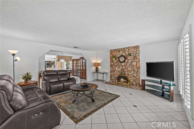 2089 Glenhaven Drive, Corona, CA, 92882 2089 Glenhaven Drive, Corona, CA, 92882
