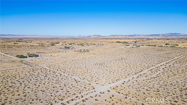 46300 Palos Verdes Road, Newberry Springs CA: https://media.crmls.org/medias/c7ea901a-abb0-4400-8271-e3e7850486f0.jpg