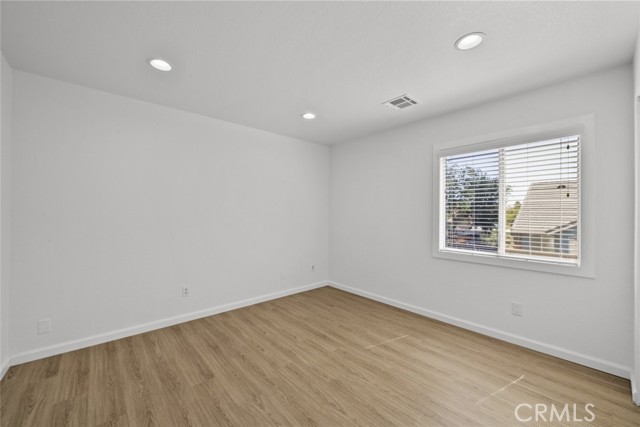 37310 Newbury Place, Palmdale CA: https://media.crmls.org/medias/c7eb9bd0-70bf-48f0-85d0-7bef85915e00.jpg