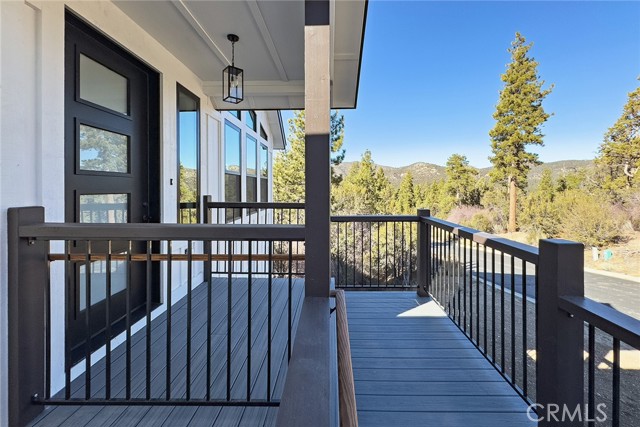 Detail Gallery Image 17 of 75 For 441 Woodcreek Dr, Big Bear City,  CA 92314 - 4 Beds | 3 Baths