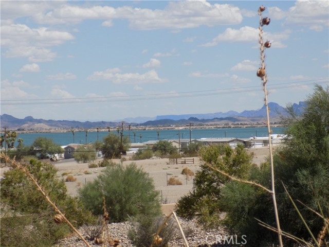 Detail Gallery Image 48 of 68 For 12600 Havasu Lake Rd #60,  Needles,  CA 92363 - 3 Beds | 2 Baths