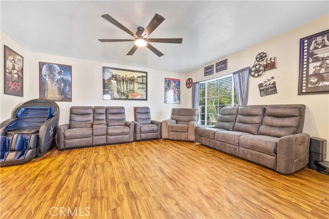 17373 Reed Street, Fontana CA: https://media.crmls.org/medias/c7eda705-55f6-42a1-a902-8e70e3d12b25.jpg