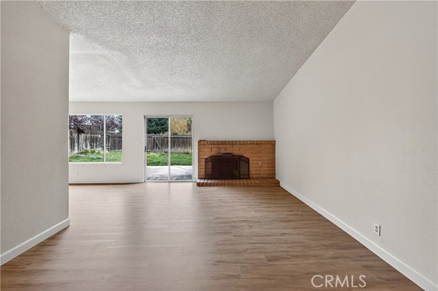 Detail Gallery Image 6 of 52 For 3338 Columbia, Merced,  CA 95340 - 4 Beds | 2 Baths