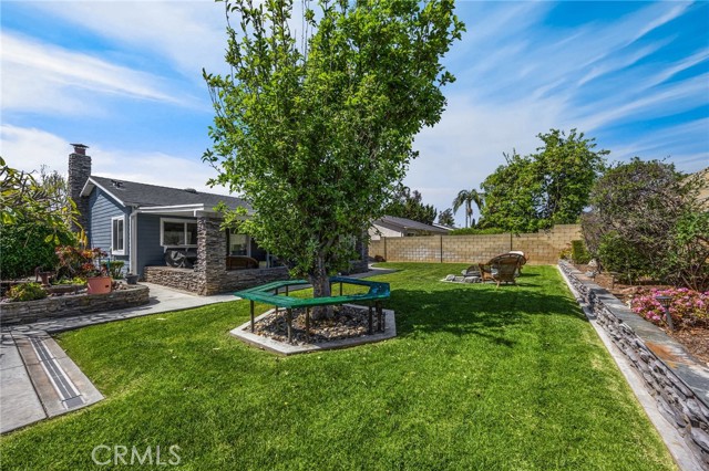 17381 Yorkshire Avenue, Yorba Linda CA: https://media.crmls.org/medias/c7edb475-8834-4e89-907d-ca058fdbfc1d.jpg