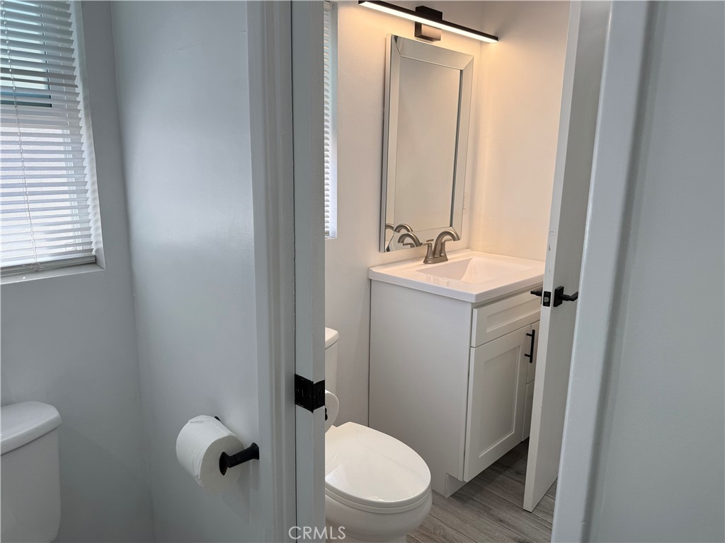 https://media.crmls.org/medias/c7eddd29-5f77-4ab6-aa0a-524bda0d6510.jpg?preset=X-Large