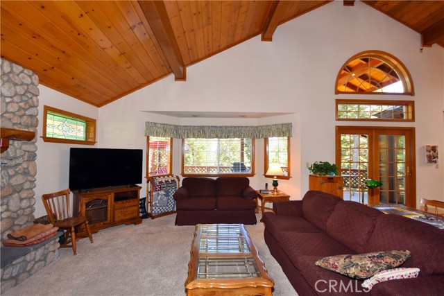 Detail Gallery Image 46 of 72 For 27547 W Shore Rd, Lake Arrowhead,  CA 92352 - 3 Beds | 3/1 Baths