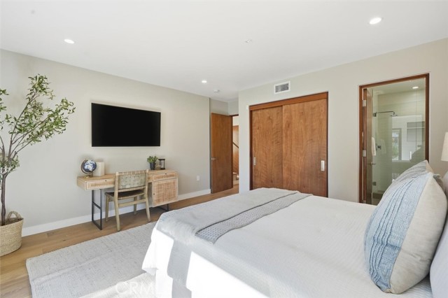 Image 39 of 49 For 959 5th Street  A