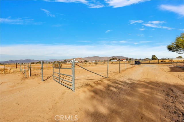 Detail Gallery Image 71 of 75 For 11042 Joshua Rd, Apple Valley,  CA 92308 - 4 Beds | 4 Baths