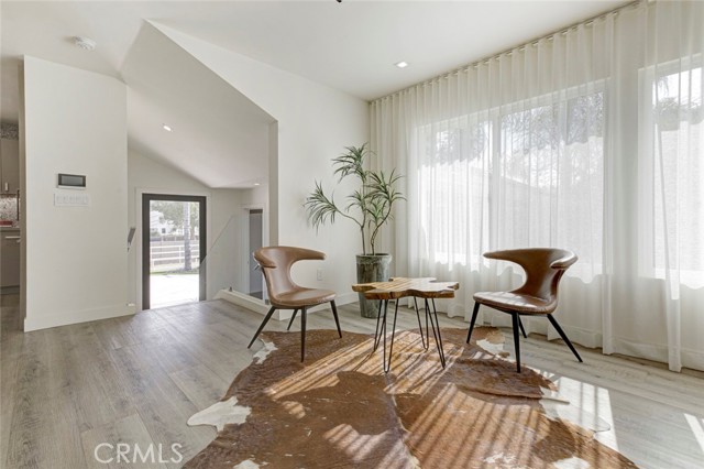 Detail Gallery Image 28 of 75 For 10555 Art St, Shadow Hills,  CA 91040 - 2 Beds | 3 Baths