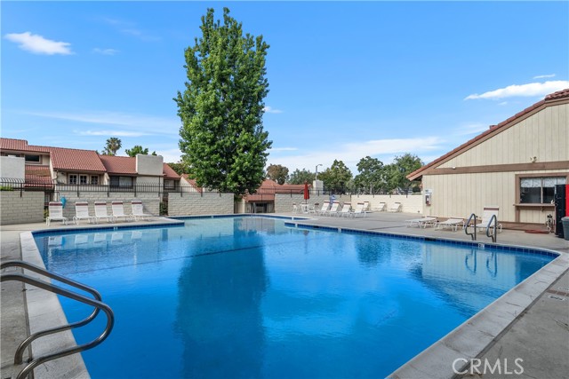 Detail Gallery Image 33 of 36 For 8405 Sweetwater Cir, Huntington Beach,  CA 92646 - 4 Beds | 3 Baths