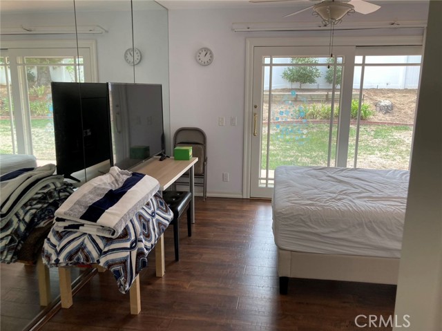 5072 Berean Lane, Irvine CA: https://media.crmls.org/medias/c7efde22-8f7f-4700-9e92-14169895369f.jpg