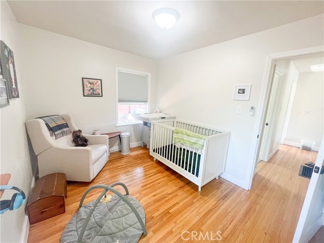 4574 Whaley Avenue, Long Beach CA: https://media.crmls.org/medias/c7effcd5-bda6-44d4-ab4e-add544cfedcf.jpg