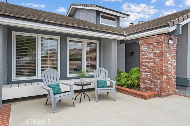 Detail Gallery Image 9 of 56 For 17701 Rainglen Ln, Huntington Beach,  CA 92649 - 3 Beds | 2 Baths