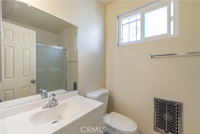 Detail Gallery Image 7 of 12 For 1412 W 148th St #1,  Gardena,  CA 90247 - 2 Beds | 1 Baths