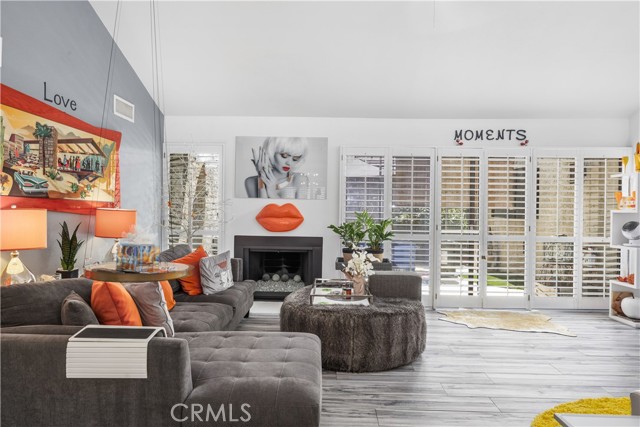 2455 Via Sonoma, Palm Springs CA: https://media.crmls.org/medias/c7f16cad-ad83-474a-91b1-bff0df8e8d1b.jpg