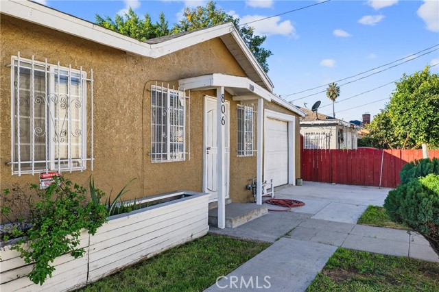 Detail Gallery Image 4 of 48 For 806 W Spruce St, Compton,  CA 90220 - 3 Beds | 1 Baths