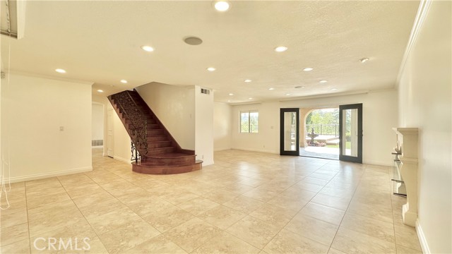 5433 Beeler Avenue, Woodland Hills CA: https://media.crmls.org/medias/c7f2a998-b470-45e1-be8e-c2f846e991be.jpg