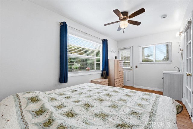 Image 16 of 23 For 22712 Foxborough