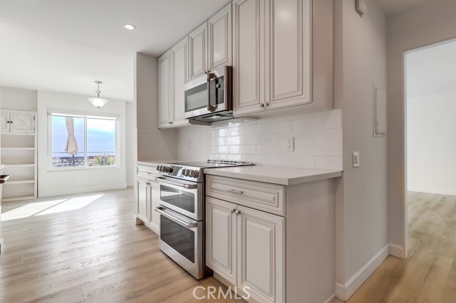 3200 La Rotonda Drive, Rancho Palos Verdes CA: https://media.crmls.org/medias/c7f375c6-439d-43e9-82a9-6cc90405d97a.jpg