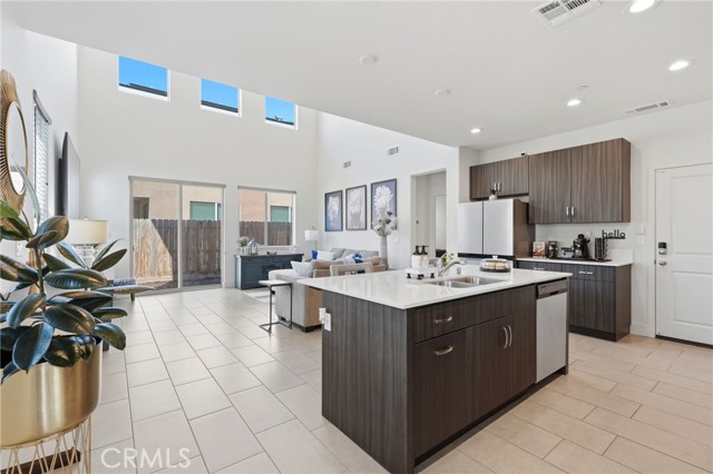 Detail Gallery Image 20 of 67 For 3432 W Good, Visalia,  CA 93277 - 3 Beds | 2/1 Baths