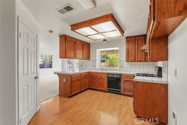 Detail Gallery Image 15 of 34 For 1011 Georgetown Ave, Turlock,  CA 95382 - 4 Beds | 2 Baths