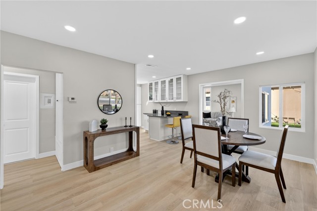 Detail Gallery Image 6 of 39 For 6994 Elmwood, San Bernardino,  CA 92404 - 3 Beds | 2 Baths