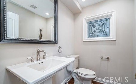 Detail Gallery Image 17 of 30 For 99 Old Course Dr, Newport Beach,  CA 92660 - 3 Beds | 3/1 Baths