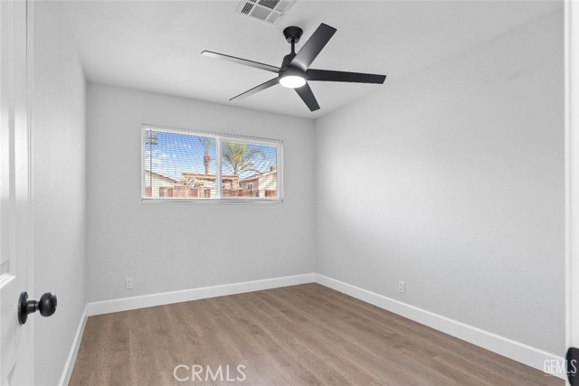 Detail Gallery Image 16 of 28 For 3013 Arnold St, Bakersfield,  CA 93305 - 3 Beds | 2 Baths