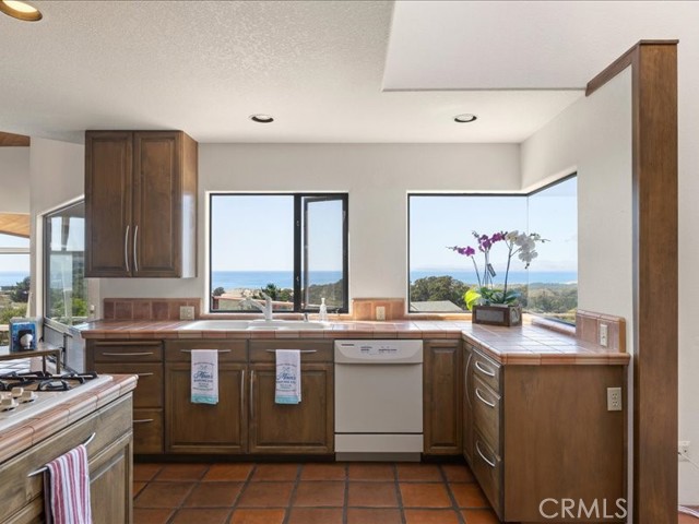 Detail Gallery Image 16 of 58 For 2630 Pecho Valley Rd, Los Osos,  CA 93402 - 4 Beds | 4 Baths