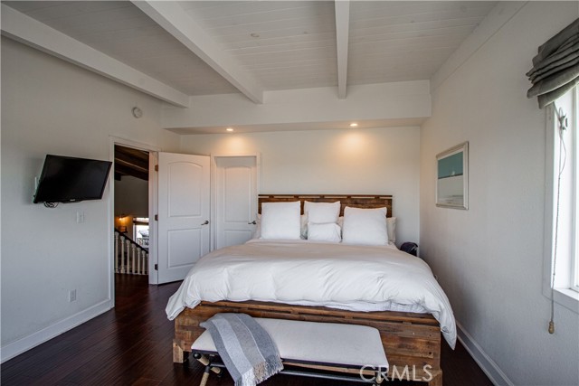 807 El Redondo Avenue, Redondo Beach CA: https://media.crmls.org/medias/c7f781ad-85e8-41ee-9162-573a964f5945.jpg