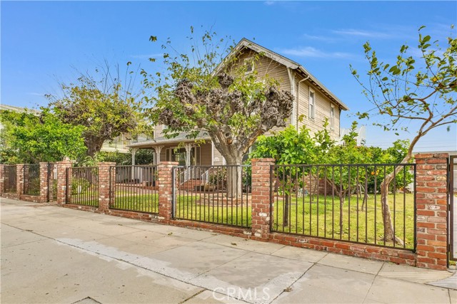 Detail Gallery Image 4 of 58 For 412 N San Gabriel, Azusa,  CA 91702 - – Beds | – Baths